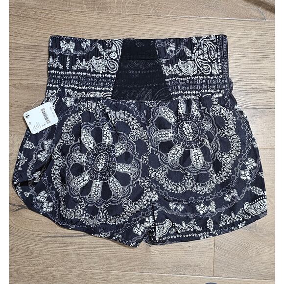 NWT FP Movement Free People The Way Home Paisley Black Fitness Running Shorts S - Picture 2 of 4